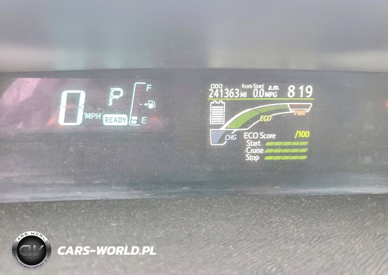 2014 Toyota Prius C VIN:JTDKDTB33E1066632 - 9
