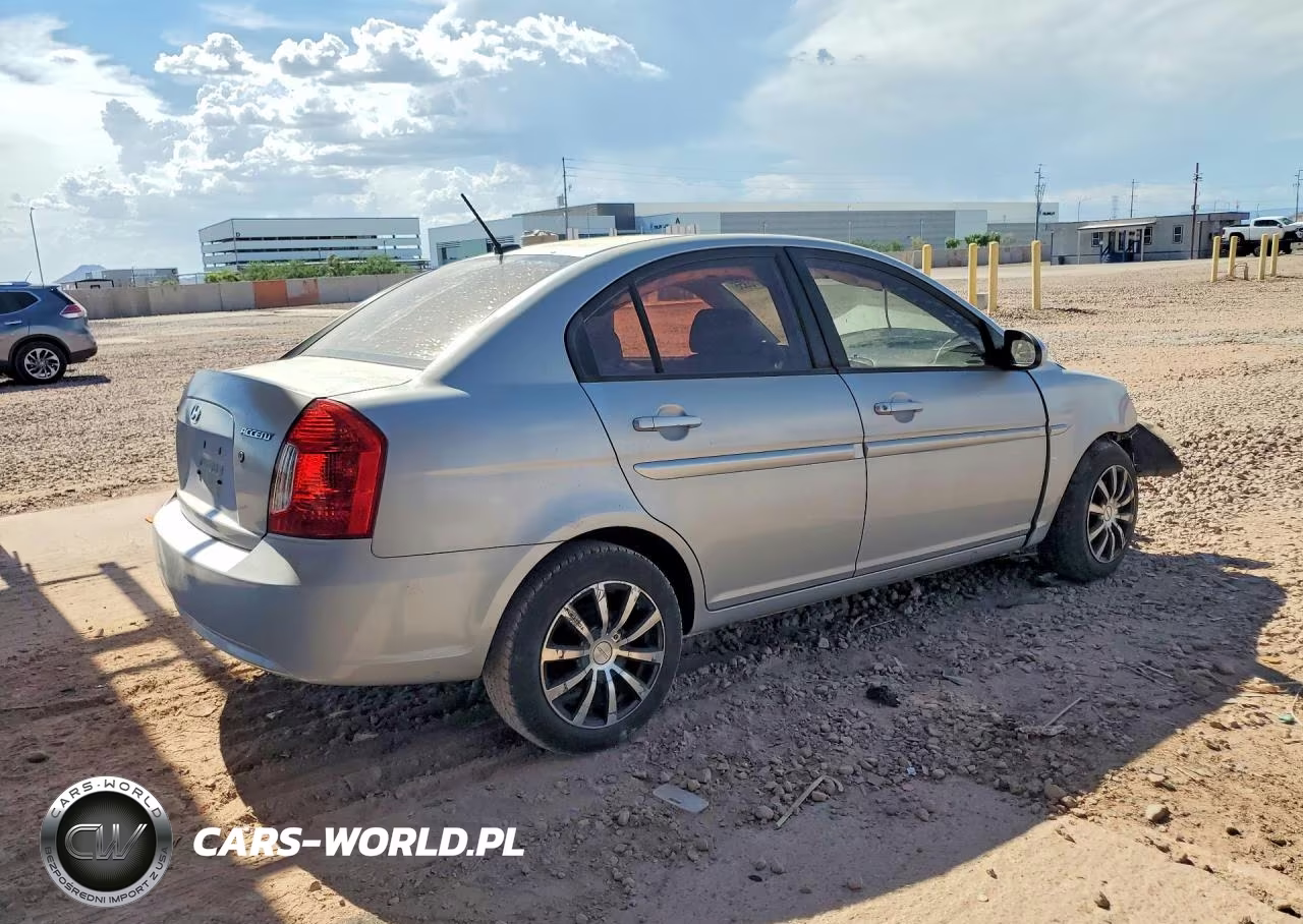2009 Hyundai Accent Gls VIN:KMHCN46C19U313633 - 3