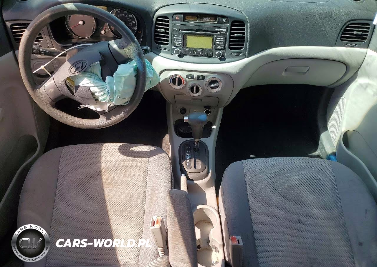2009 Hyundai Accent Gls VIN:KMHCN46C19U313633 - 8