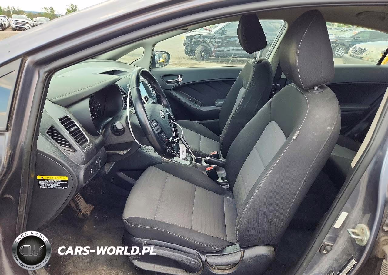 2018 Kia Forte S VIN:3KPFL4A79JE173853 - 7