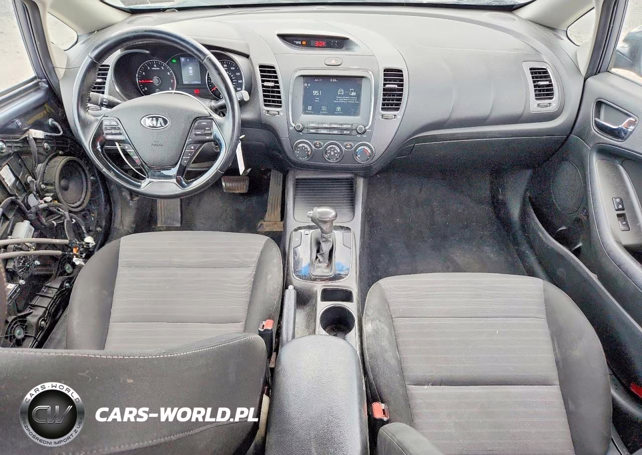 2018 Kia Forte S VIN:3KPFL4A79JE173853 - 8
