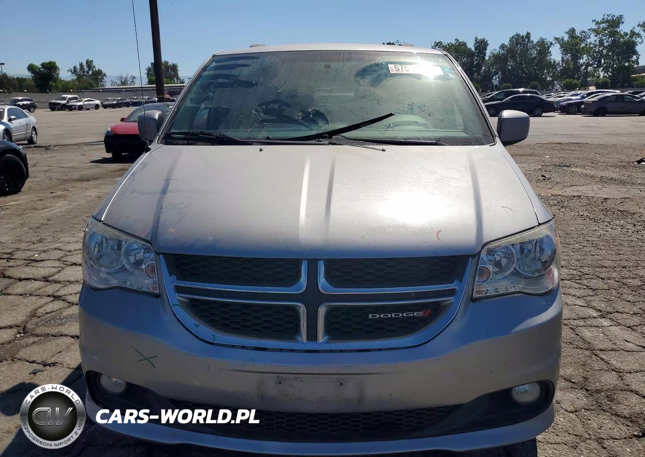 2017 Dodge Grand Caravan Sxt VIN:2C4RDGCG1HR685205 - 5