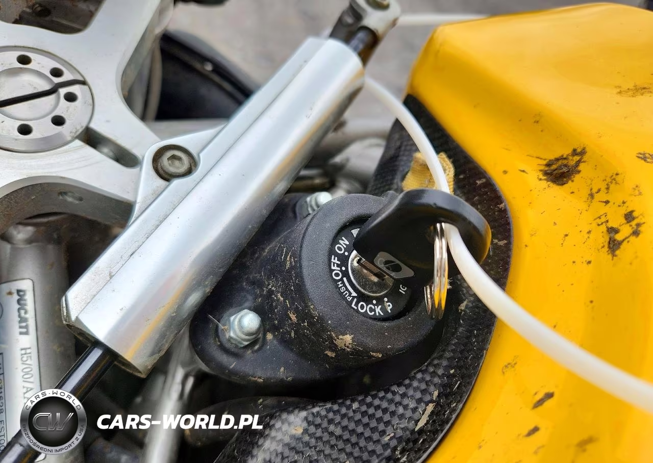 2003 Ducati 749 Biposto VIN:ZDM1UB3S73B002830 - 8
