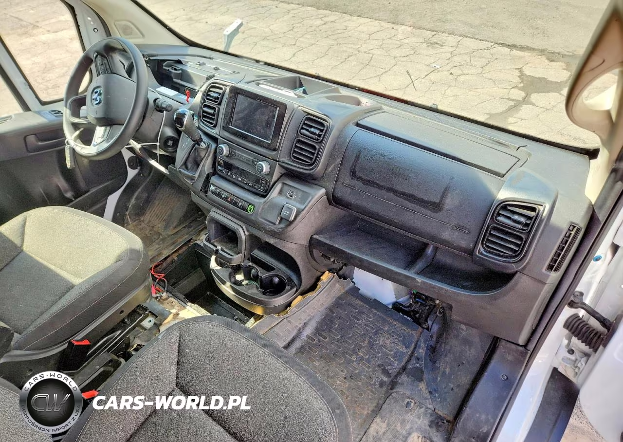 2025 Ram Promaster 2500 2500 Standard VIN:3C6LRVVG5SE524462 - 8