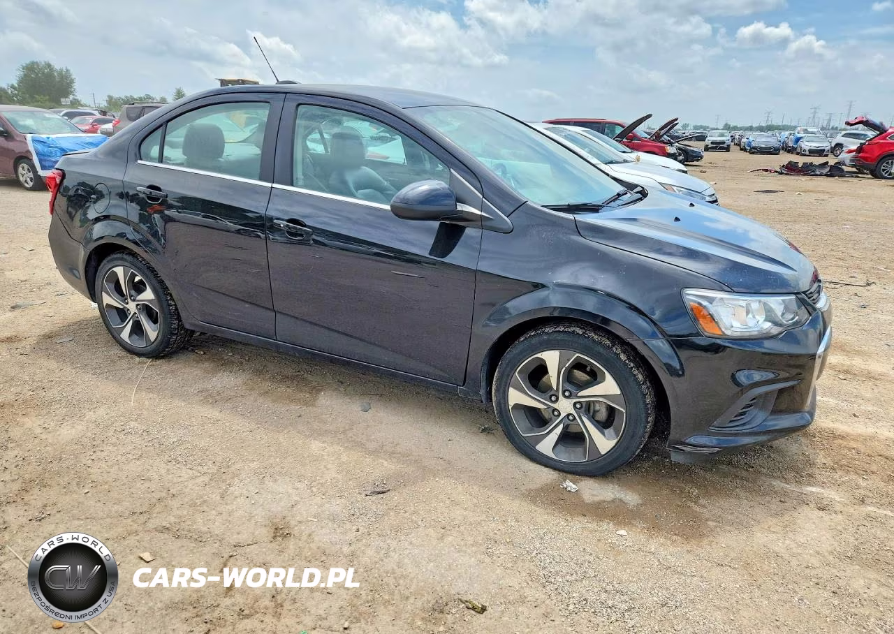 2020 Chevrolet Sonic Premier VIN:1G1JF5SB0L4119106 - 4