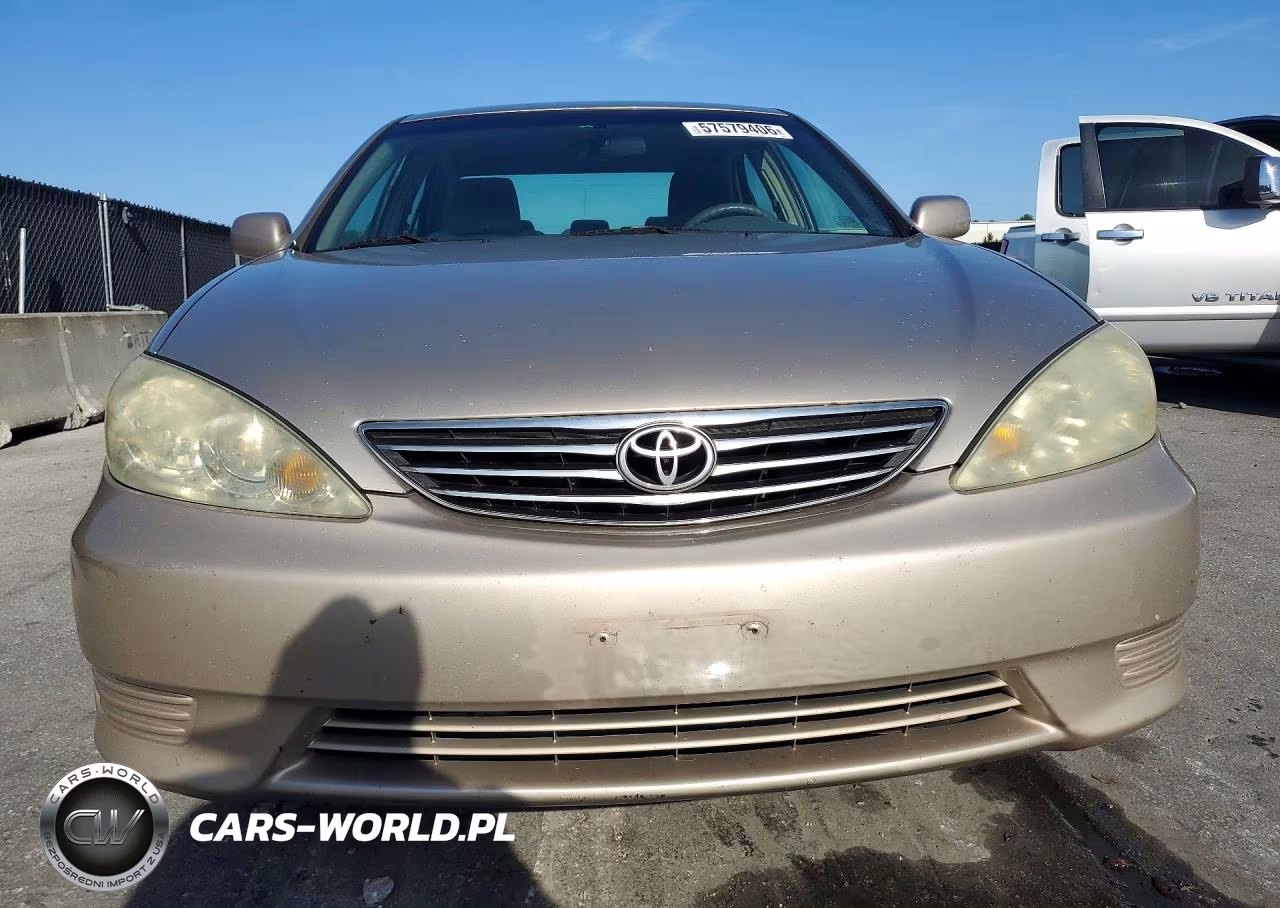 2005 Toyota Camry Le VIN:4T1BE32KX5U435274 - 5