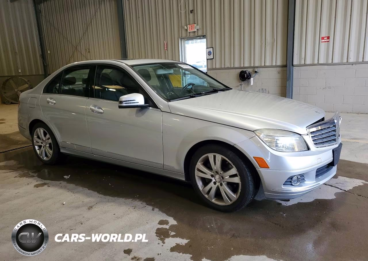 2011 Mercedes-Benz C 300 4Matic VIN:WDDGF8BB4BR136355 - 4