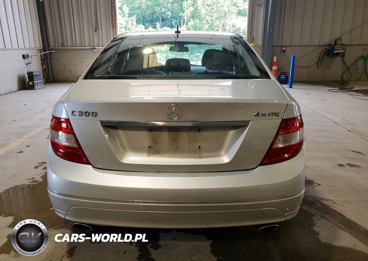 2011 Mercedes-Benz C 300 4Matic VIN:WDDGF8BB4BR136355 - 6