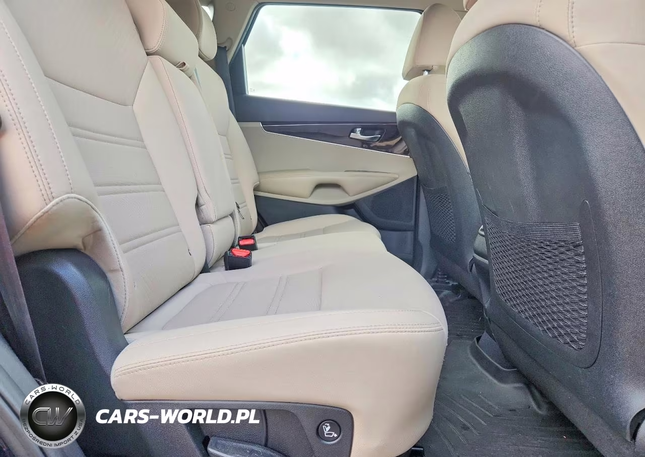 2020 Kia Sorento Lx VIN:5XYPG4A33LG667170 - 11