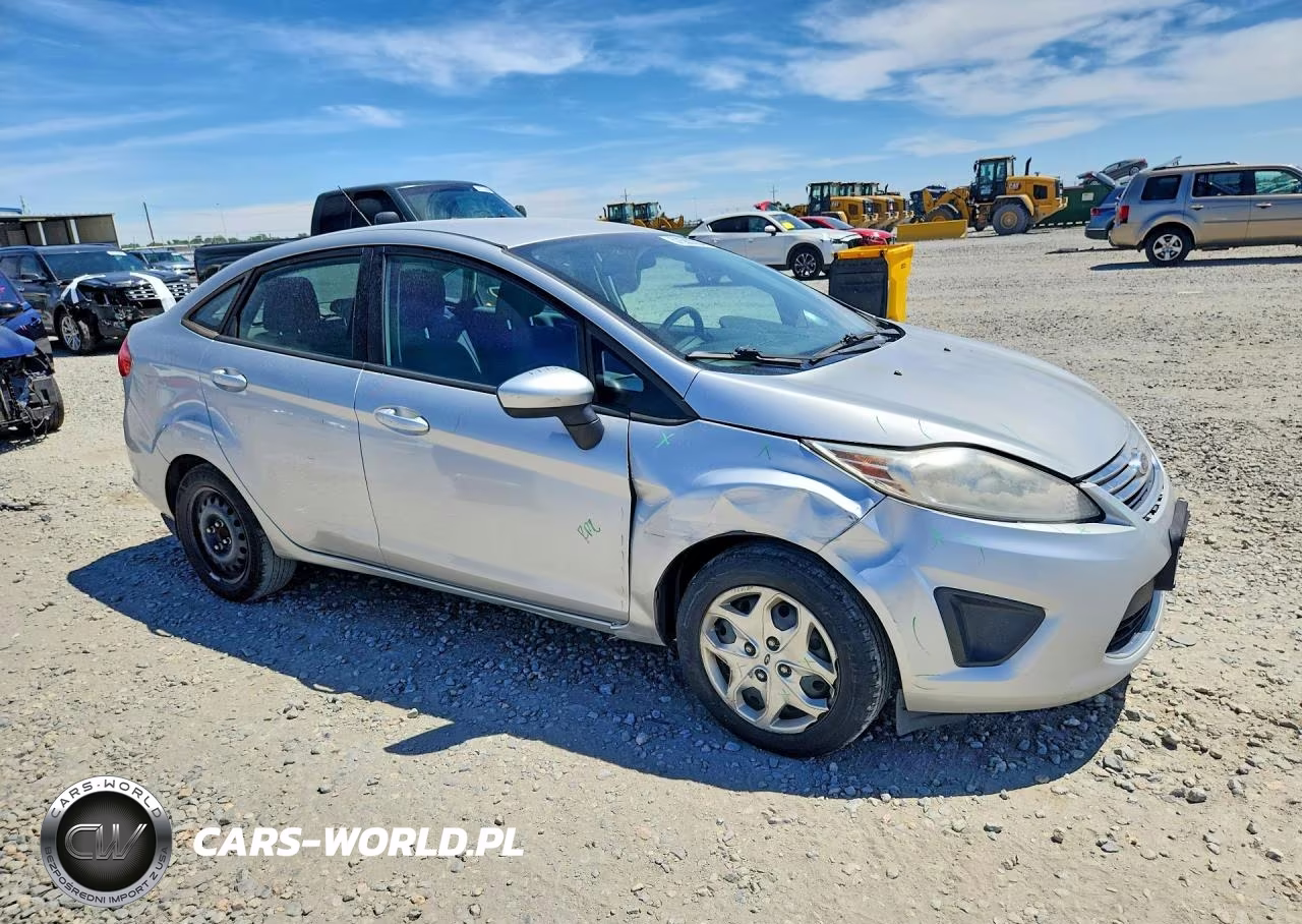 2011 Ford Fiesta Se VIN:3FADP4BJ0BM226281 - 4