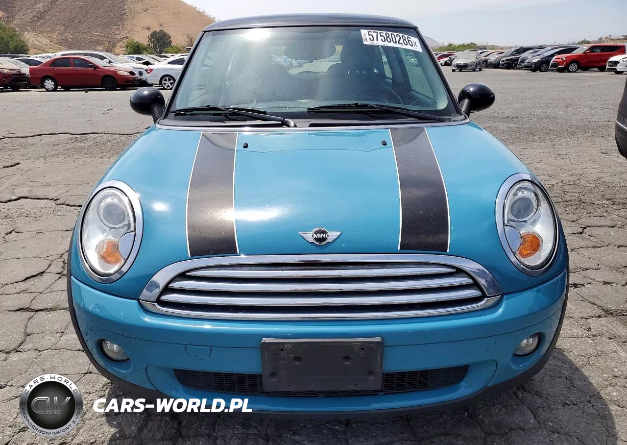 2010 Mini Cooper VIN:WMWMF3C54ATU76189 - 5