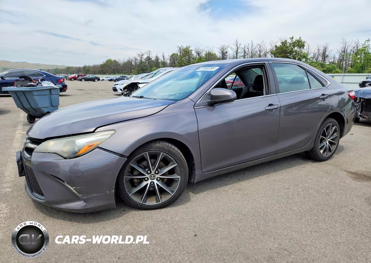 2015 Toyota Camry Xse – zdjęcie 1 z 12