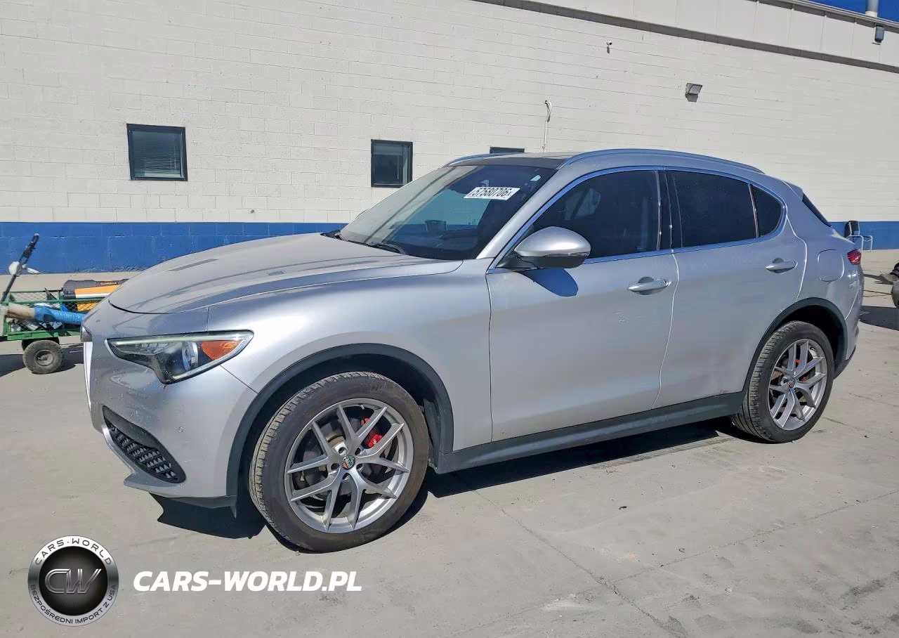2018 Alfa Romeo Stelvio Ti