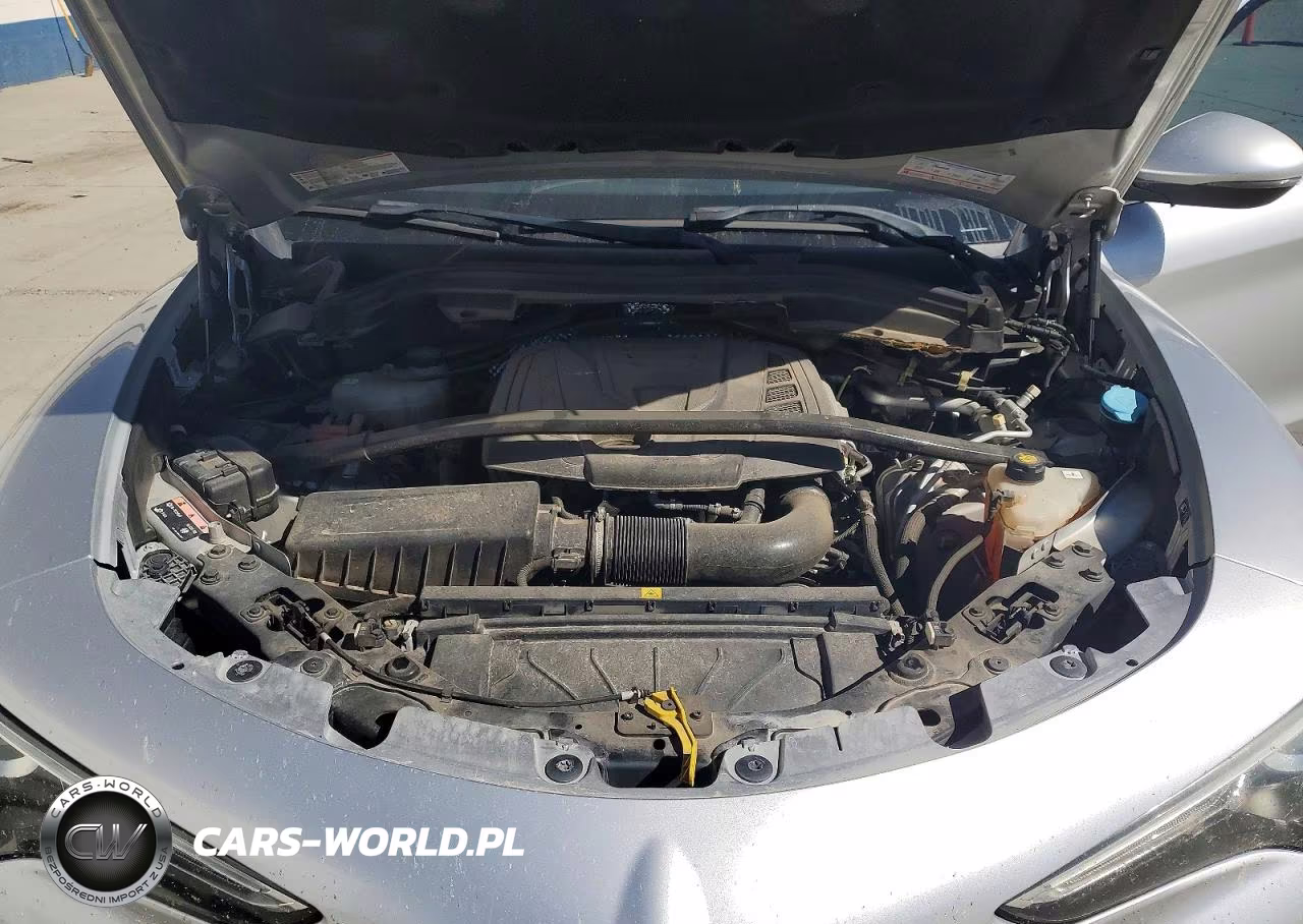2018 Alfa Romeo Stelvio Ti VIN:ZASFAKBN1J7B97630 - 11