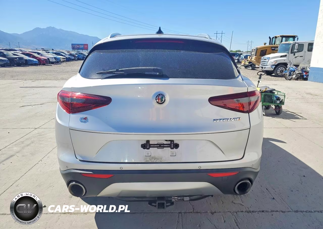 2018 Alfa Romeo Stelvio Ti VIN:ZASFAKBN1J7B97630 - 6