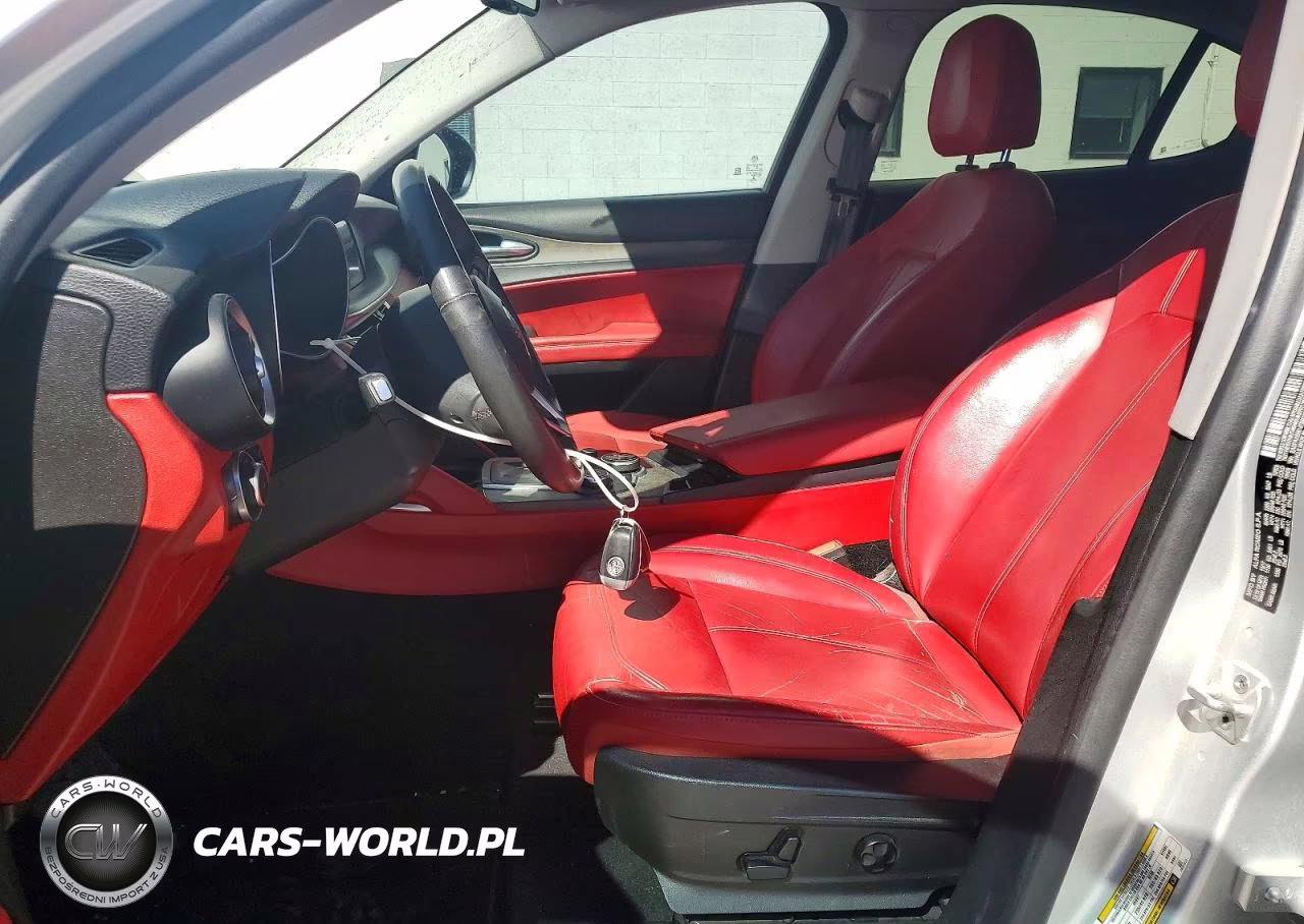 2018 Alfa Romeo Stelvio Ti VIN:ZASFAKBN1J7B97630 - 7