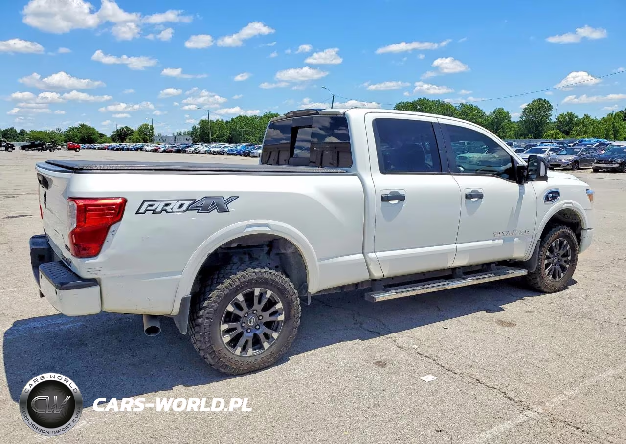 2018 Nissan Titan Xd Pro-4X VIN:1N6BA1F48JN544656 - 3