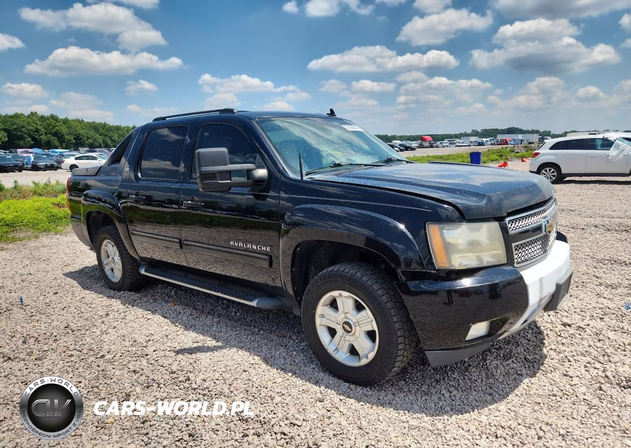 2011 Chevrolet Avalanche Lt VIN:3GNTKFE32BG331195 - 4