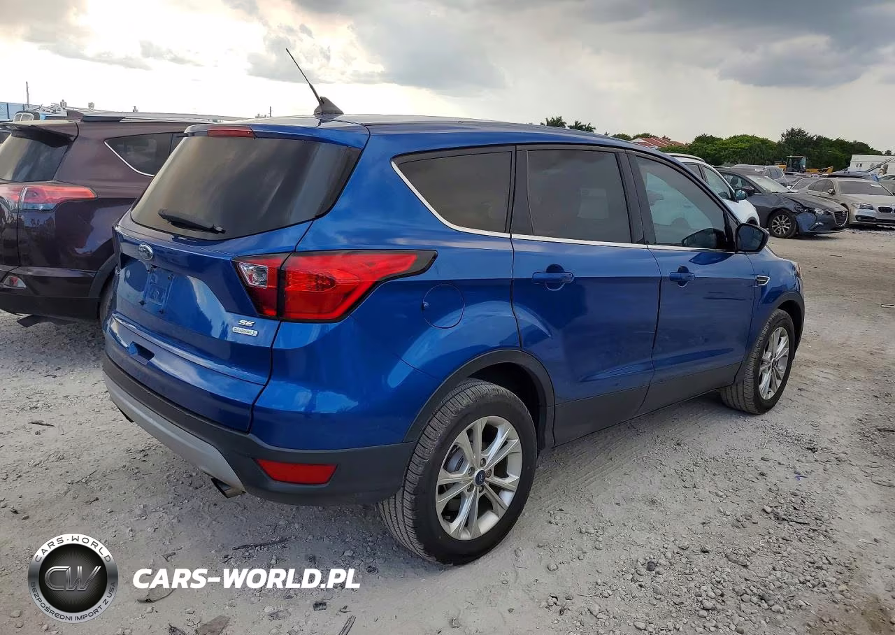 2019 Ford Escape Se VIN:1FMCU0GD1KUA50357 - 3
