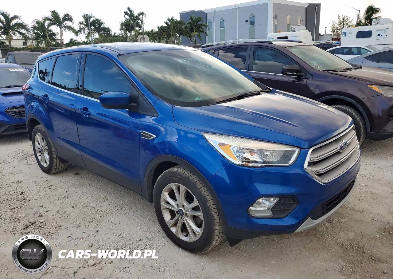 2019 Ford Escape Se VIN:1FMCU0GD1KUA50357 - 4