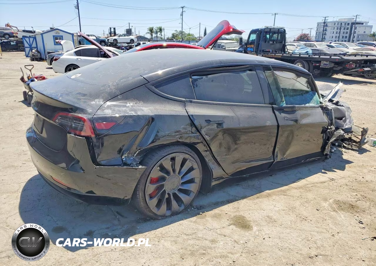 2023 Tesla Model 3 VIN:5YJ3E1EC0PF676628 - 3