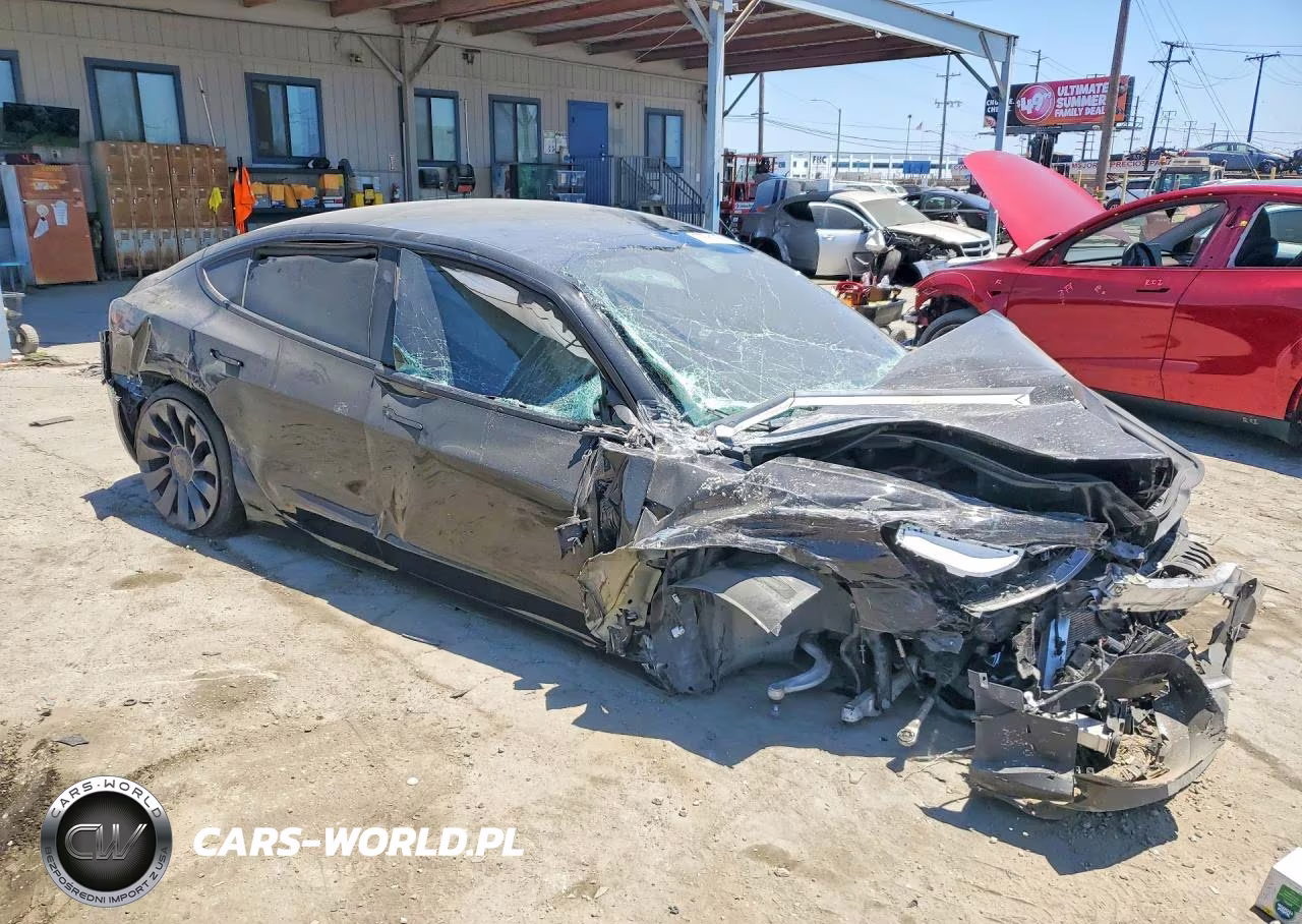 2023 Tesla Model 3 VIN:5YJ3E1EC0PF676628 - 4