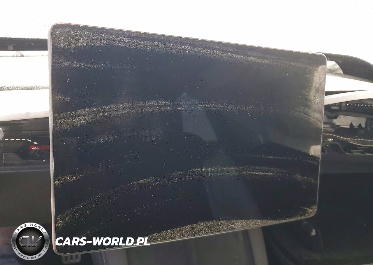 2023 Tesla Model 3 VIN:5YJ3E1EC0PF676628 - 9