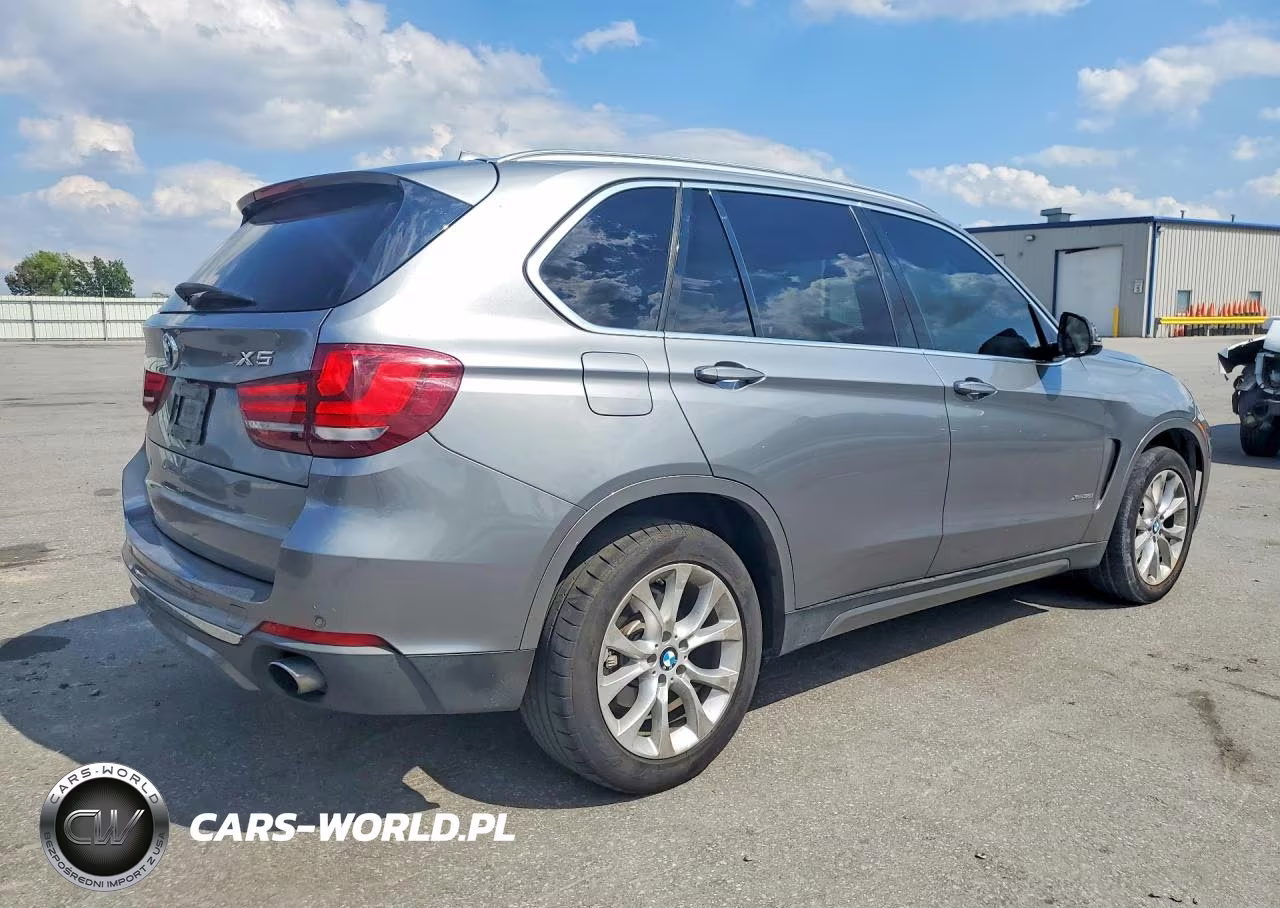 2015 BMW X5 xDrive35I VIN:5UXKR0C5XF0P11234 - 3