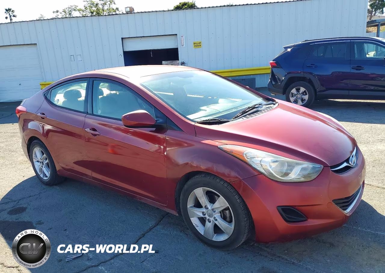 2013 Hyundai Elantra Gls VIN:5NPDH4AE0DH383569 - 4