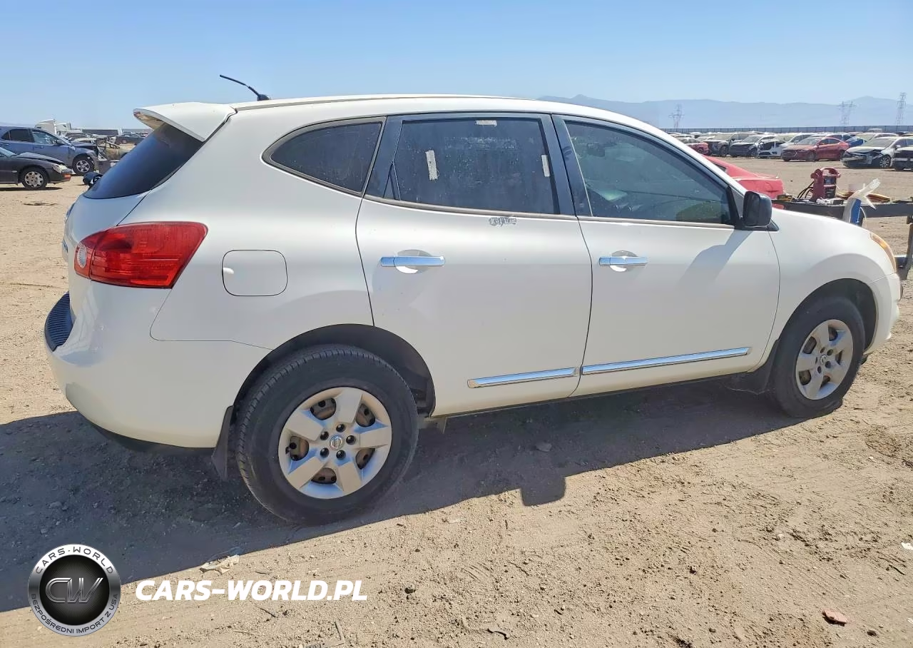 2013 Nissan Rogue S VIN:JN8AS5MT4DW545769 - 3
