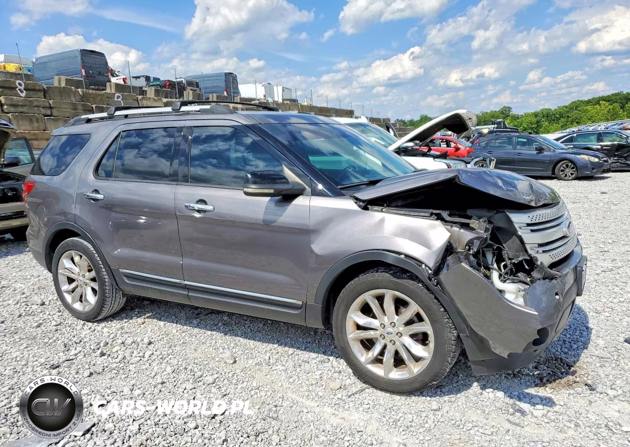 2012 Ford Explorer Xlt VIN:1FMHK7D82CGA12745 - 4
