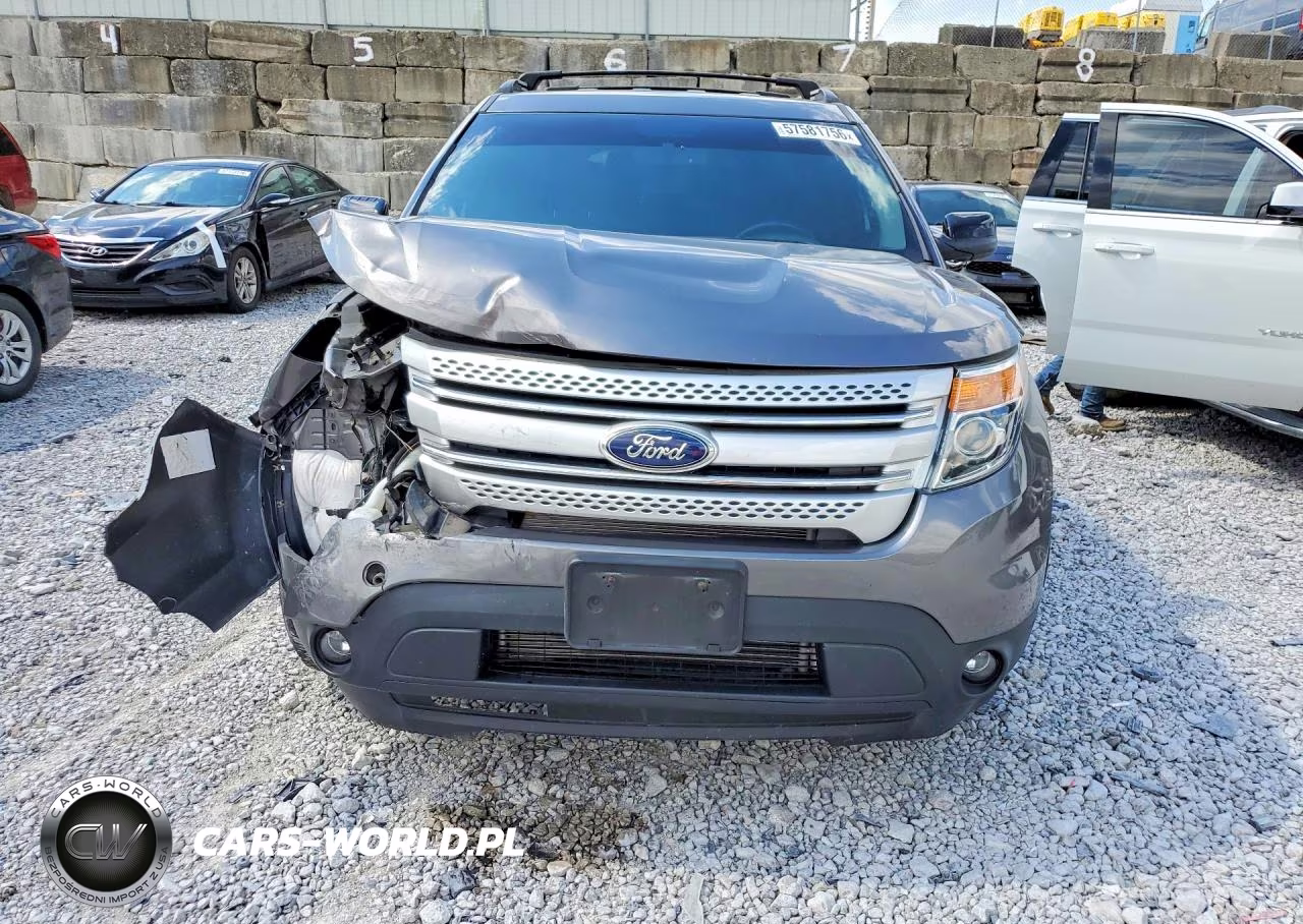 2012 Ford Explorer Xlt VIN:1FMHK7D82CGA12745 - 5