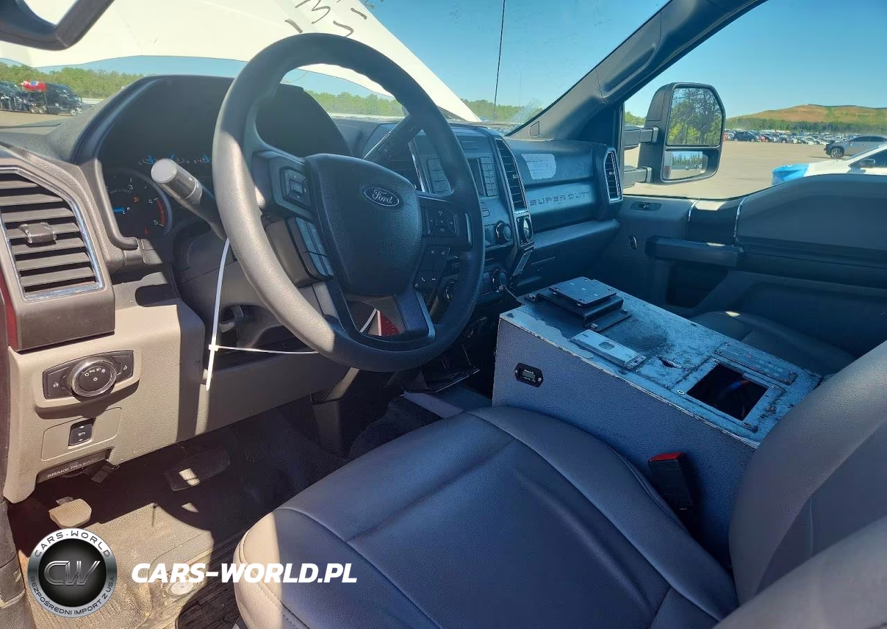 2017 Ford F550 Super Duty VIN:1FD0X5HT2HED81058 - 8