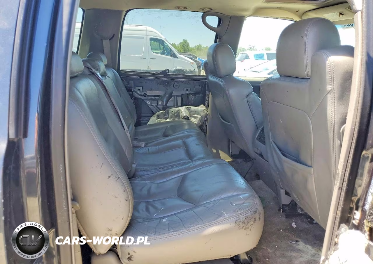 2003 Chevrolet Suburban K1500 VIN:3GNFK16T53G223864 - 10