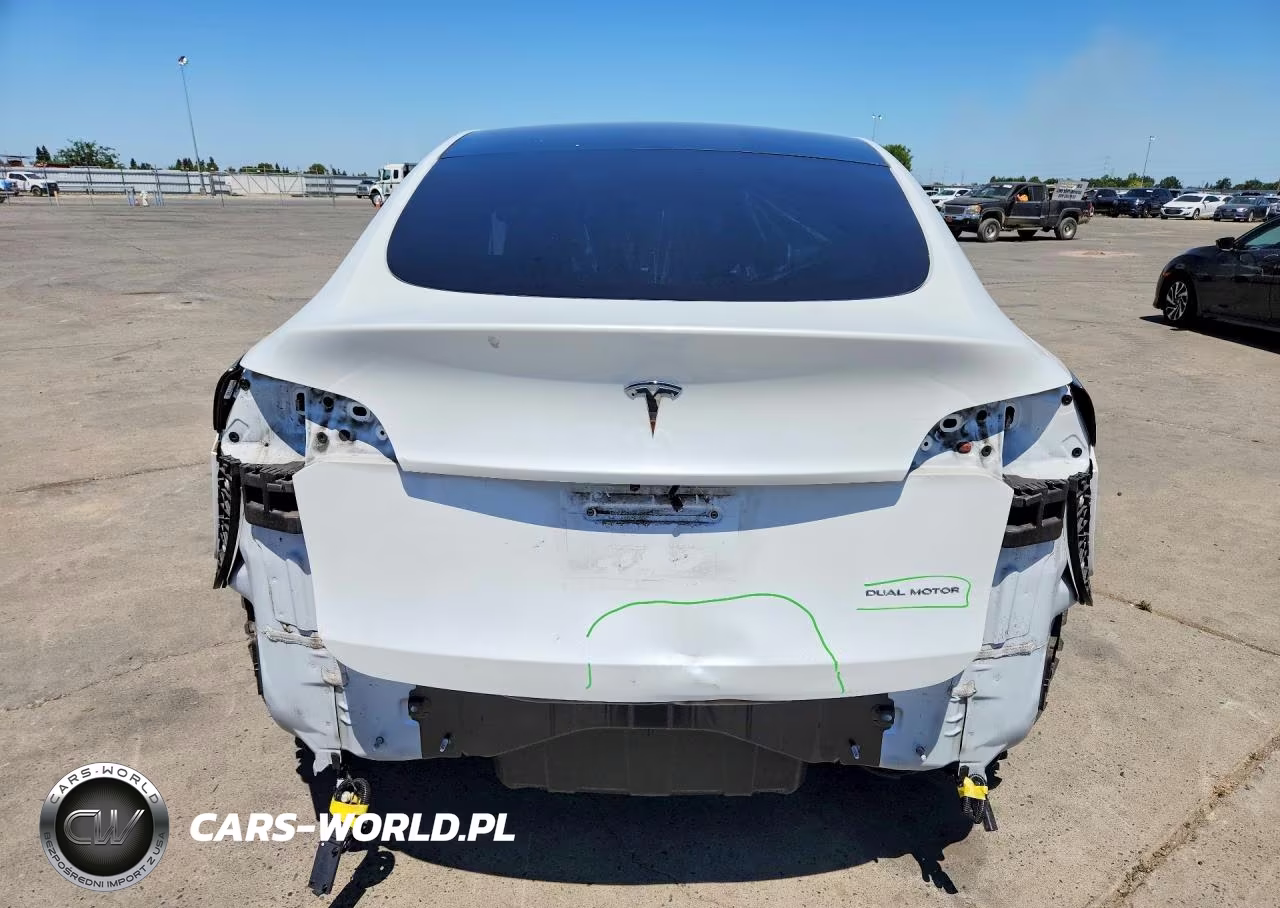 2020 Tesla Model Y VIN:5YJYGDEE6LF023749 - 6
