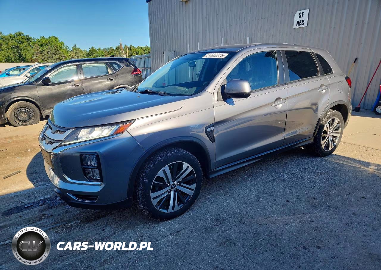 2020 Mitsubishi Outlander Sport Es – zdjęcie 1 z 13