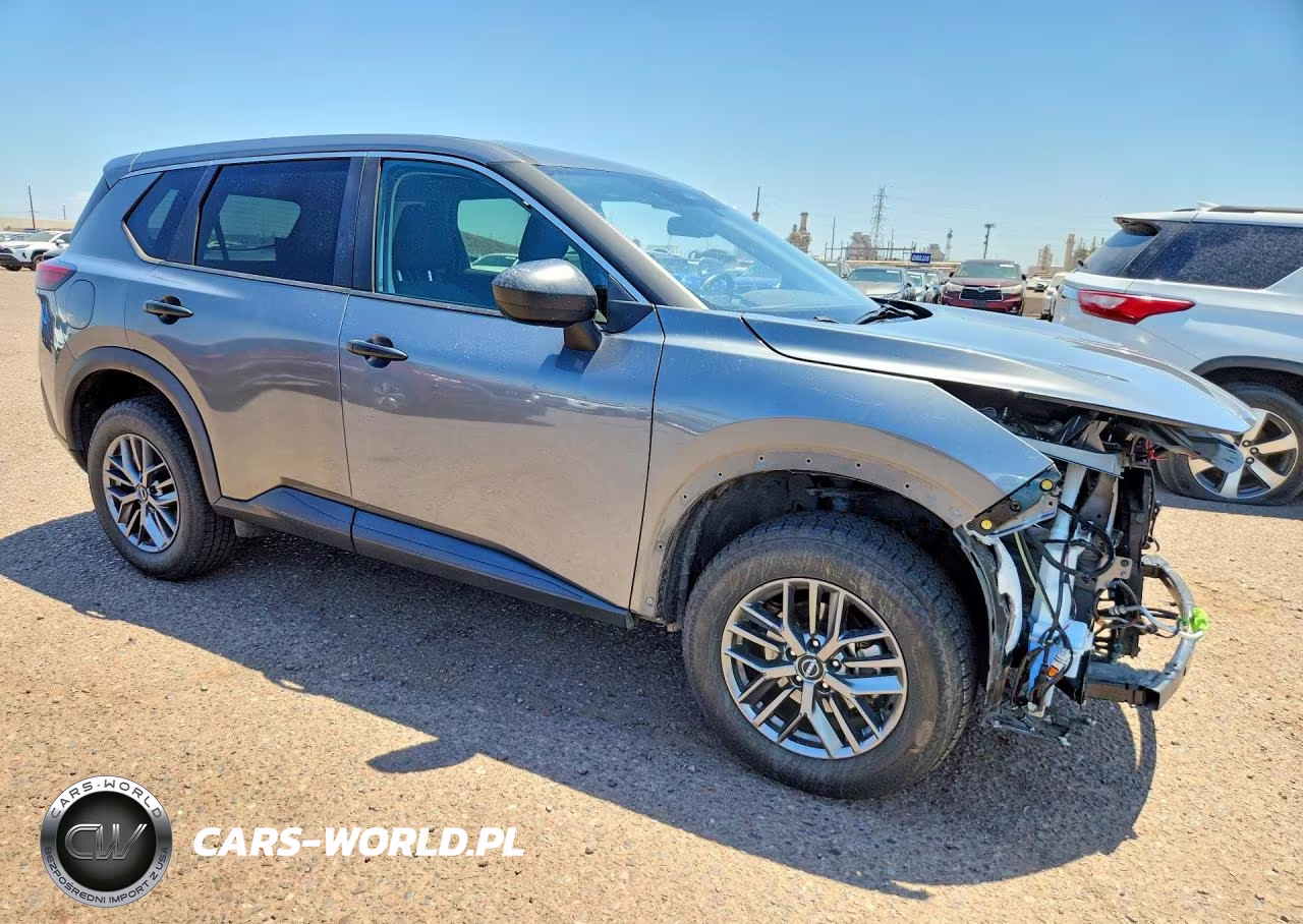 2023 Nissan Rogue S VIN:5N1BT3ABXPC947357 - 4