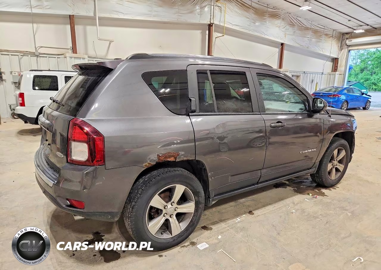 2017 Jeep Compass Latitude VIN:1C4NJDEB0HD111852 - 3