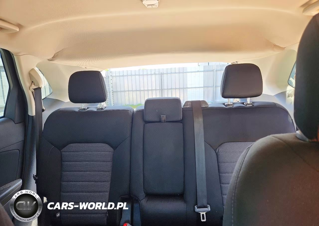 2018 Ford Edge Se VIN:2FMPK3G93JBC12241 - 10