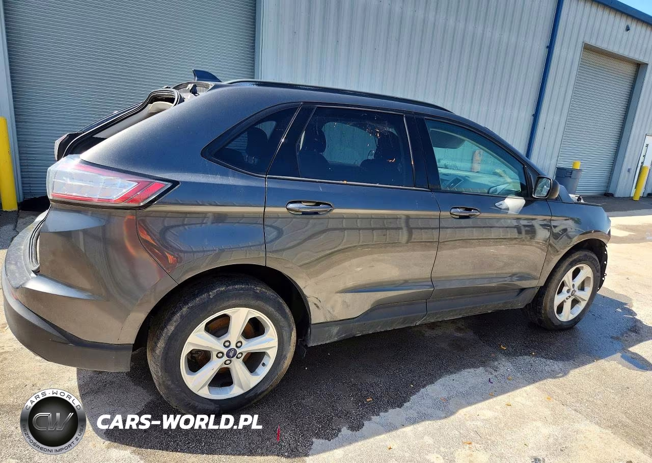 2018 Ford Edge Se VIN:2FMPK3G93JBC12241 - 3