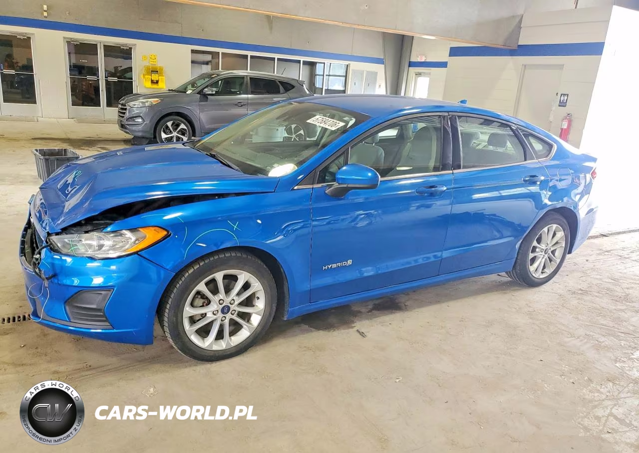 2019 Ford Fusion Se – zdjęcie 1 z 13