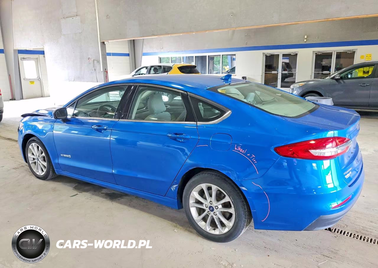 2019 Ford Fusion Se VIN:3FA6P0LUXKR100782 - 2