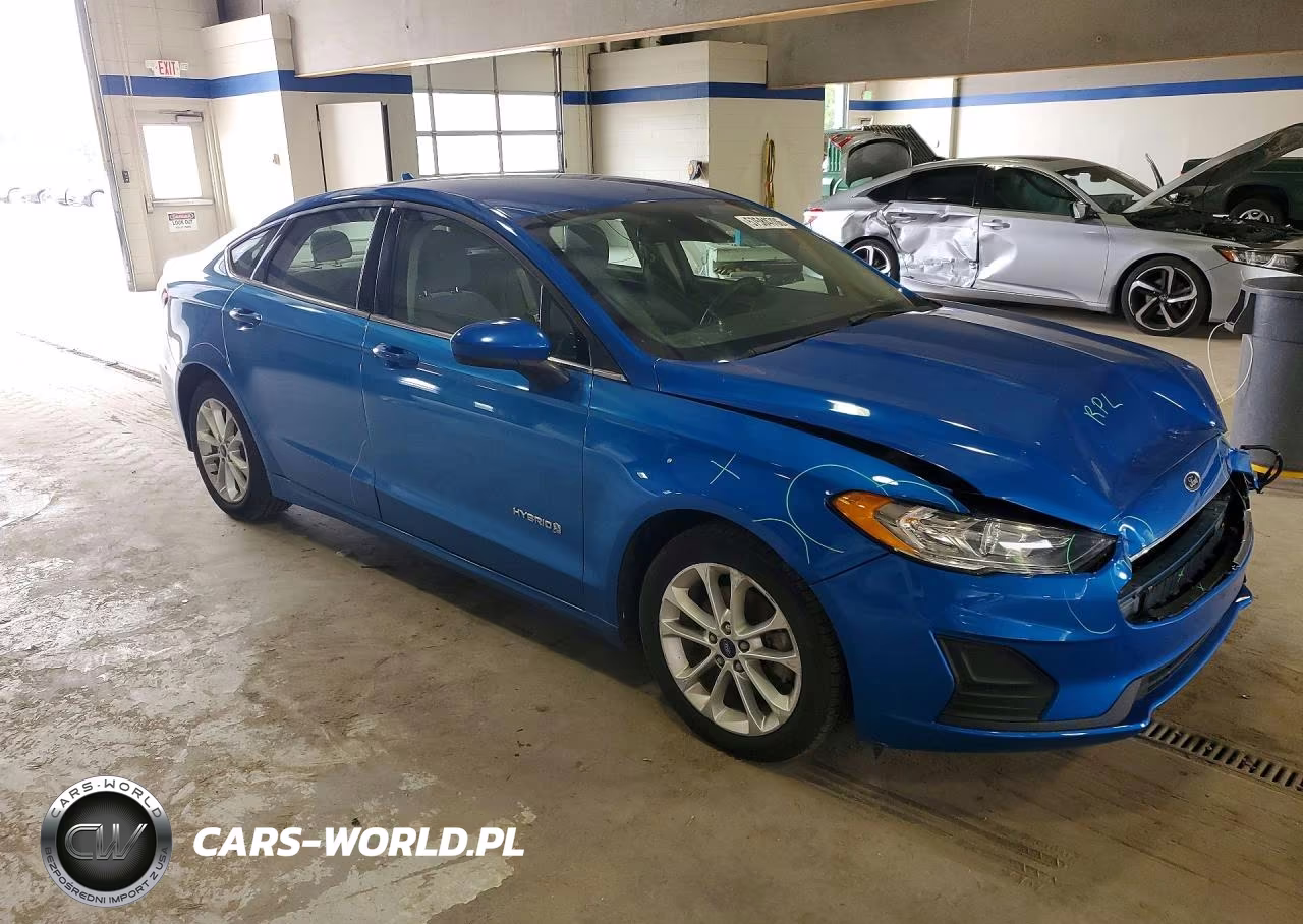 2019 Ford Fusion Se VIN:3FA6P0LUXKR100782 - 4