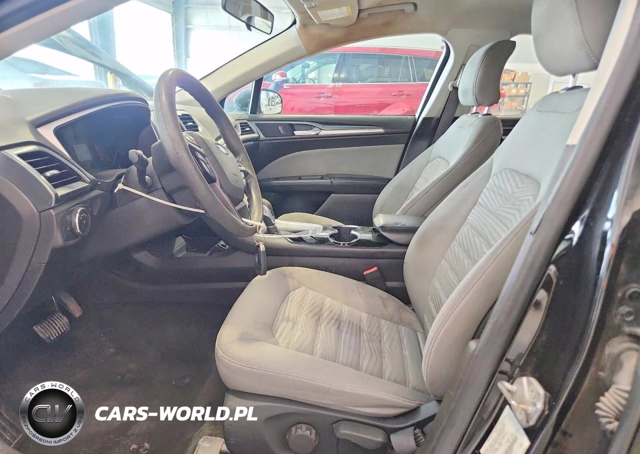 2016 Ford Fusion S VIN:3FA6P0G74GR133885 - 7