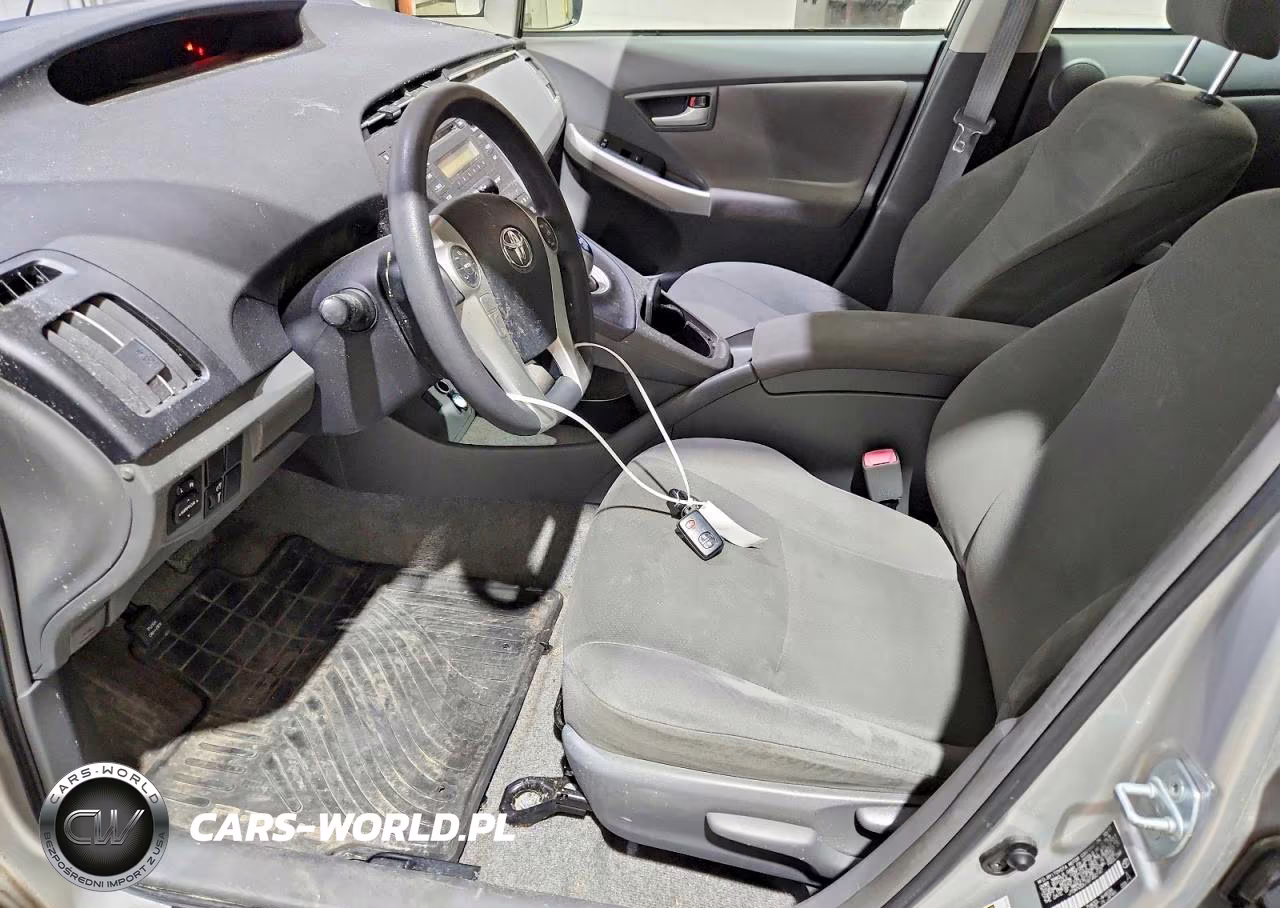 2011 Toyota Prius Three VIN:JTDKN3DU1B1450147 - 7