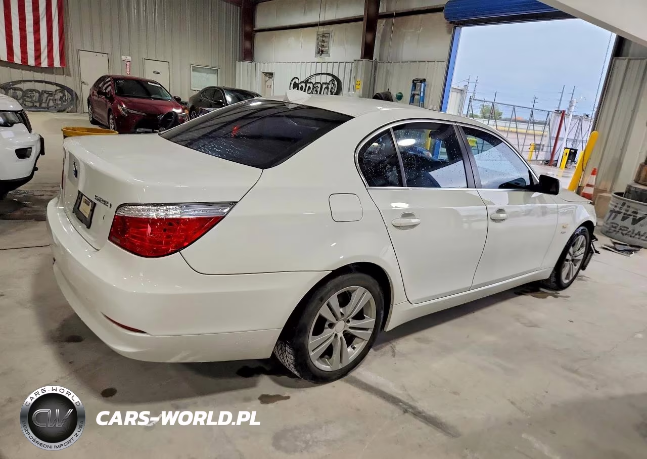 2009 BMW 528 Xi VIN:WBANV13519C155279 - 3