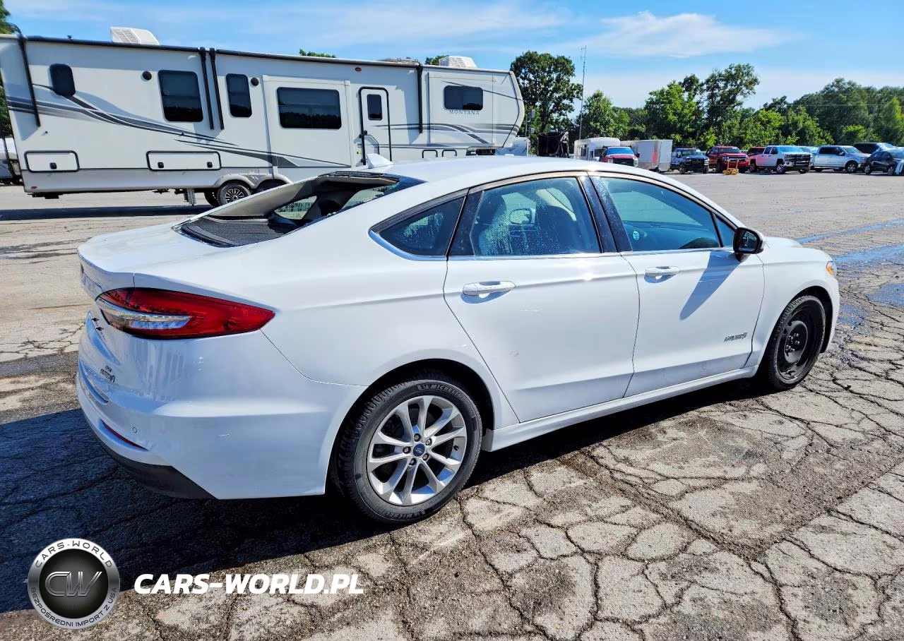 2019 Ford Fusion Se VIN:3FA6P0LU9KR143574 - 3