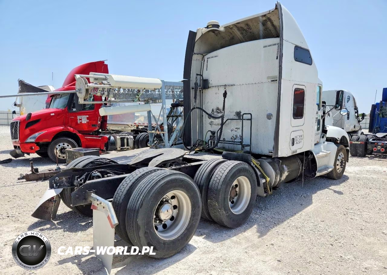 2013 Kenworth Construction T660 VIN:1XKAA49X3DJ288416 - 4