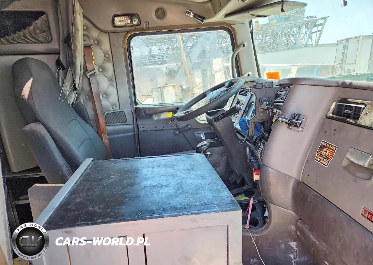 2013 Kenworth Construction T660 VIN:1XKAA49X3DJ288416 - 5