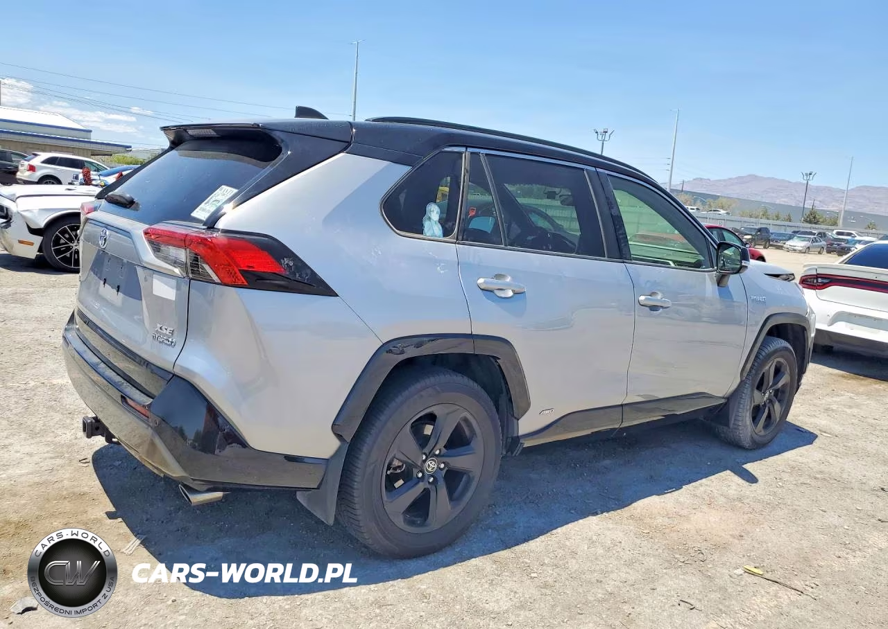2020 Toyota Rav4 Xse VIN:JTMEWRFV5LD547788 - 3